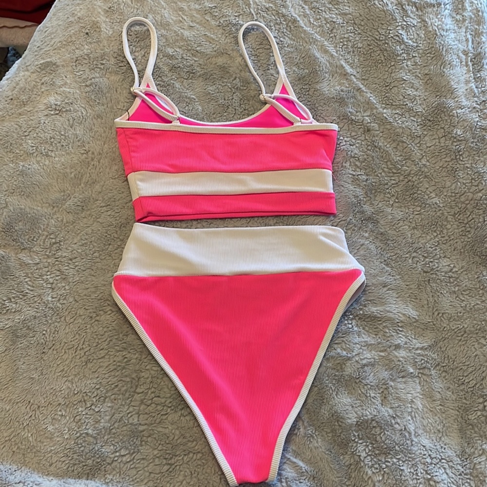 NWOT Beach Riot Bikini - Picture 5 of 6